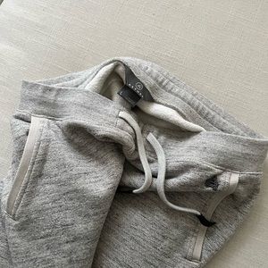 Aether large women’s gray jogger sweatpants